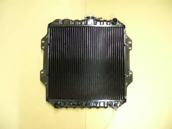 ジムニー　ラジエーター　JA22W　AT 17700-83CB0　リビルト品